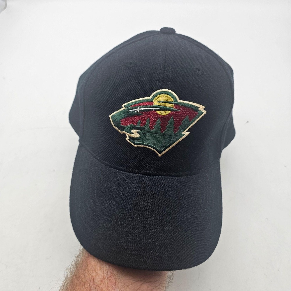 Minnesota Wild Hat Cap Strap Back Mens One Size Black NHL Hockey Twins